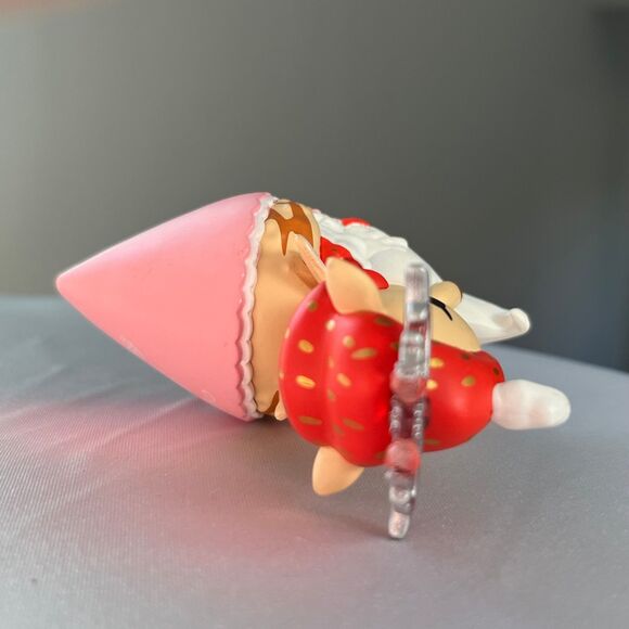 Tokidoki Crepe Cutie Unicorno Delicious Series 2 Japanese Desserts Figure - Picture 7 of 7